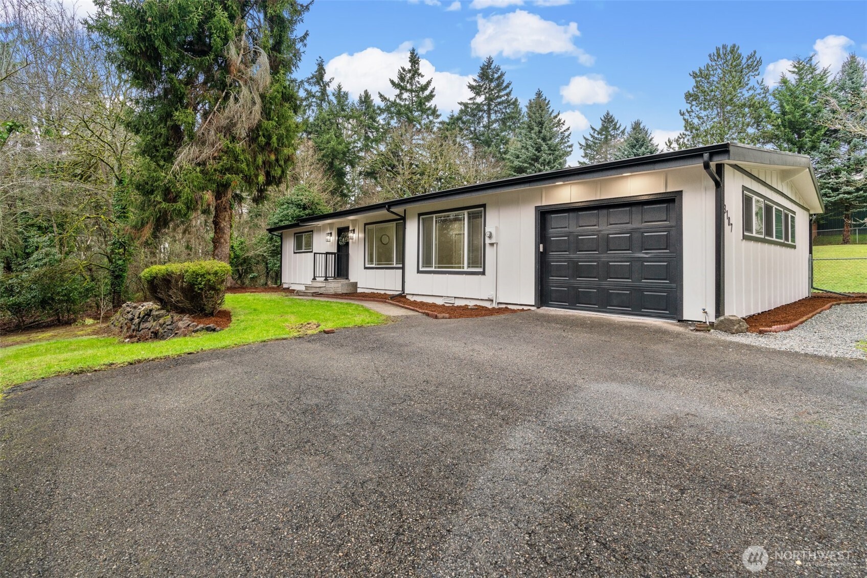 3107 34th Street Ct Property Photo 1