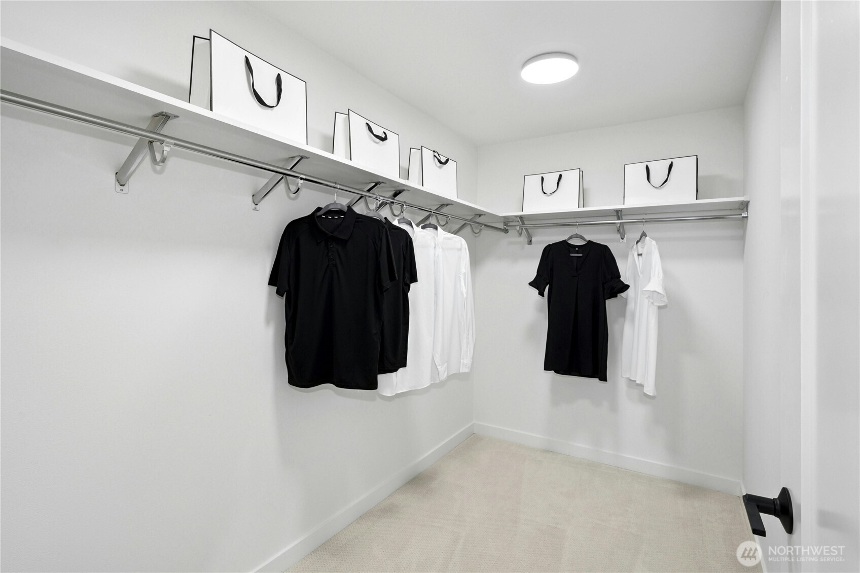 110 B 2nd Street Property Photo 21