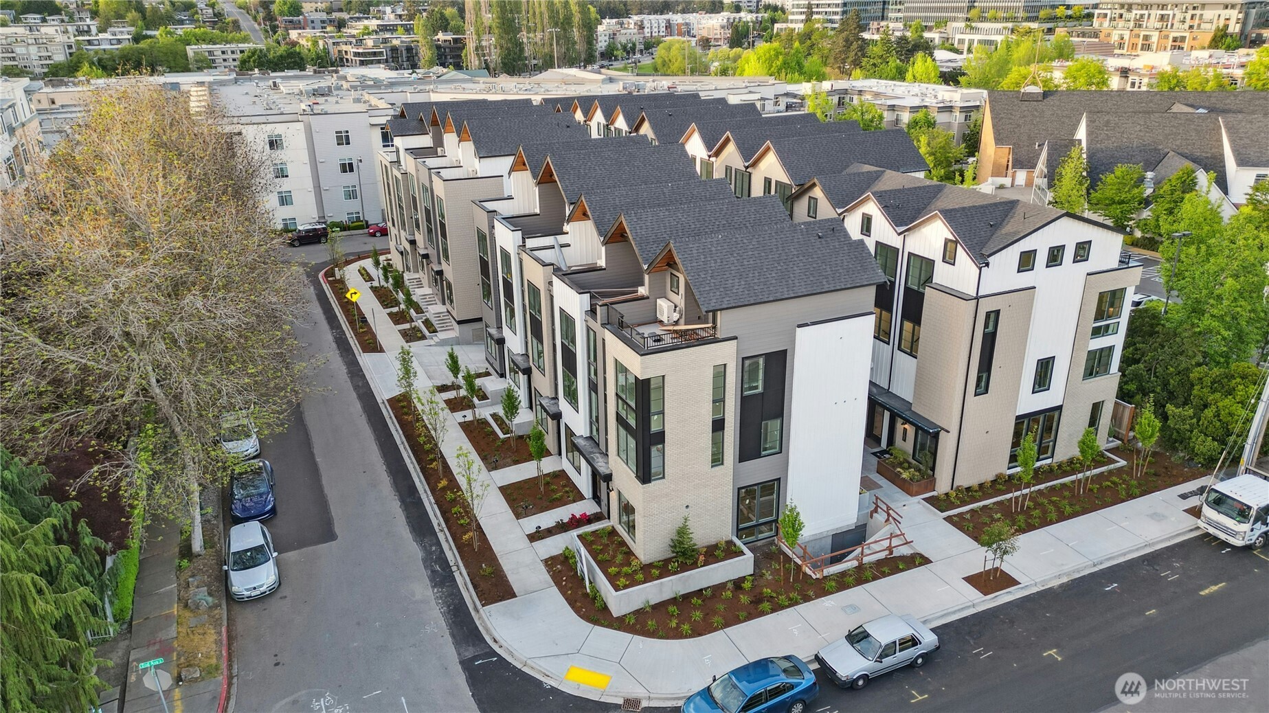 110 B 2nd Street Property Photo 36