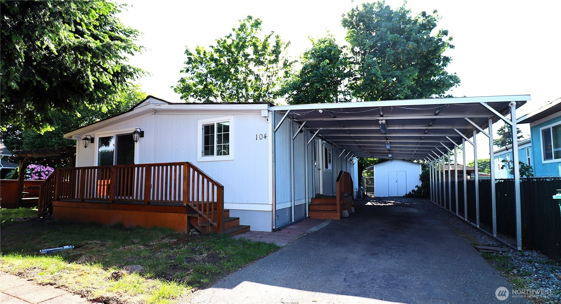 401 37th Street 104 Property Photo 1