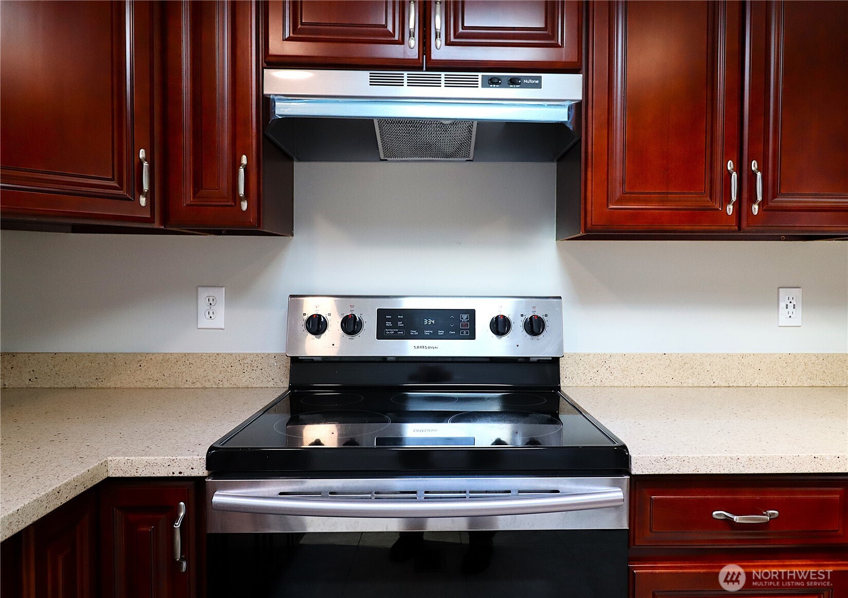 401 37th Street 104 Property Photo 12