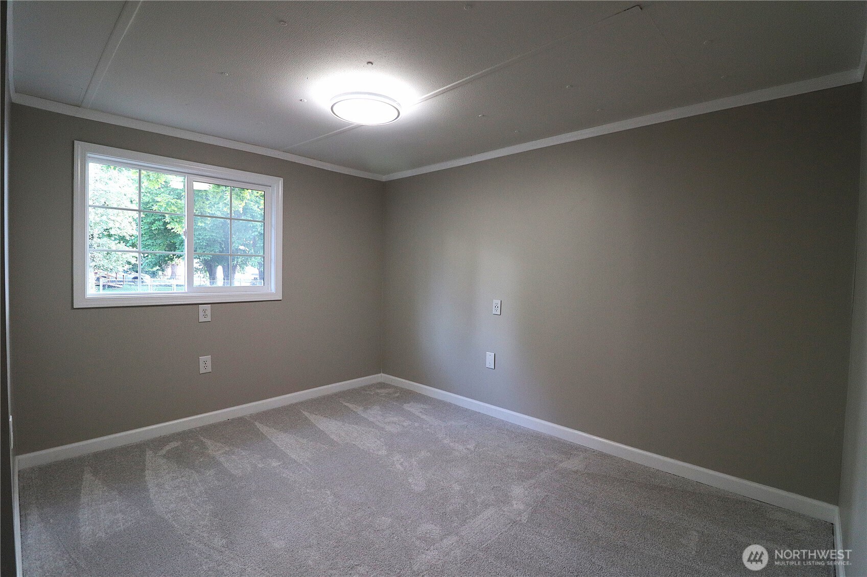 401 37th Street 104 Property Photo 16