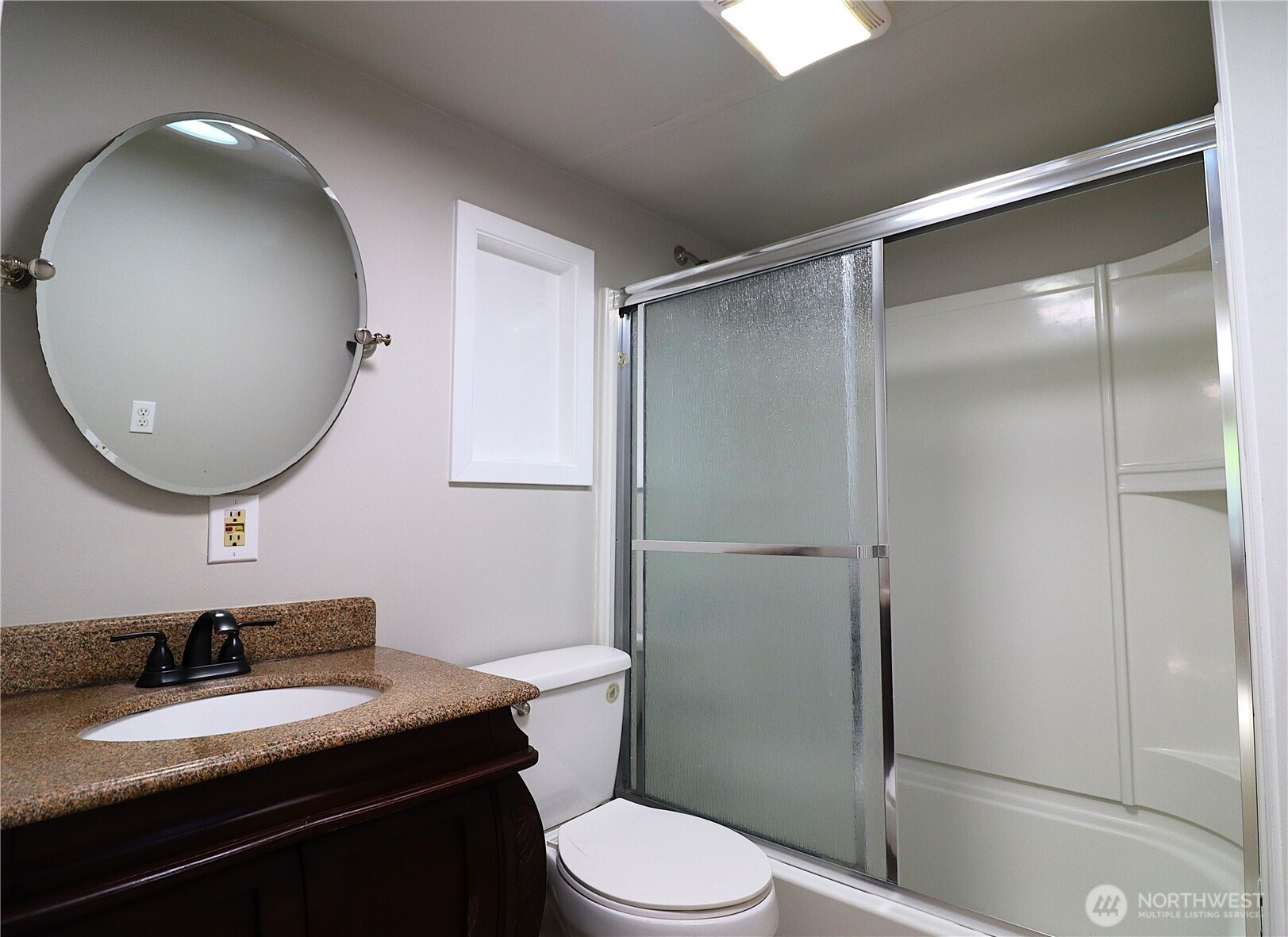 401 37th Street 104 Property Photo 18