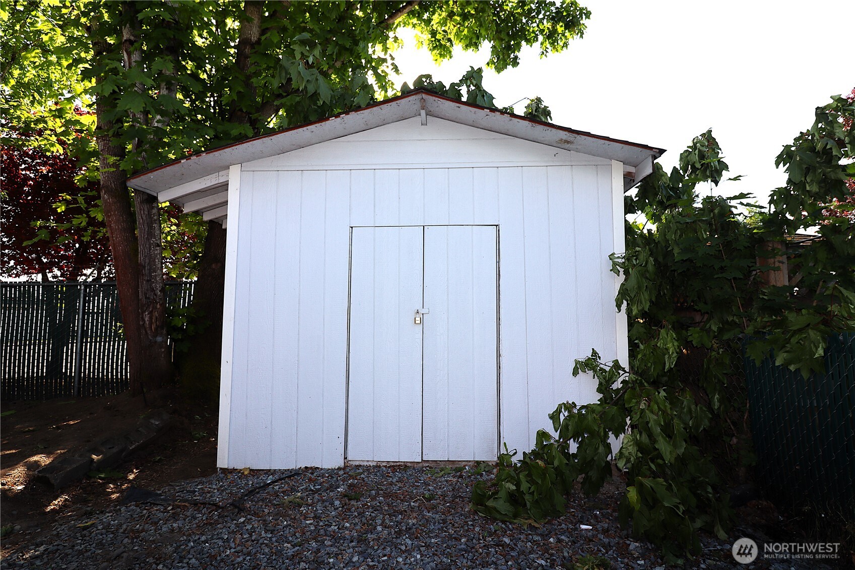 401 37th Street 104 Property Photo 23