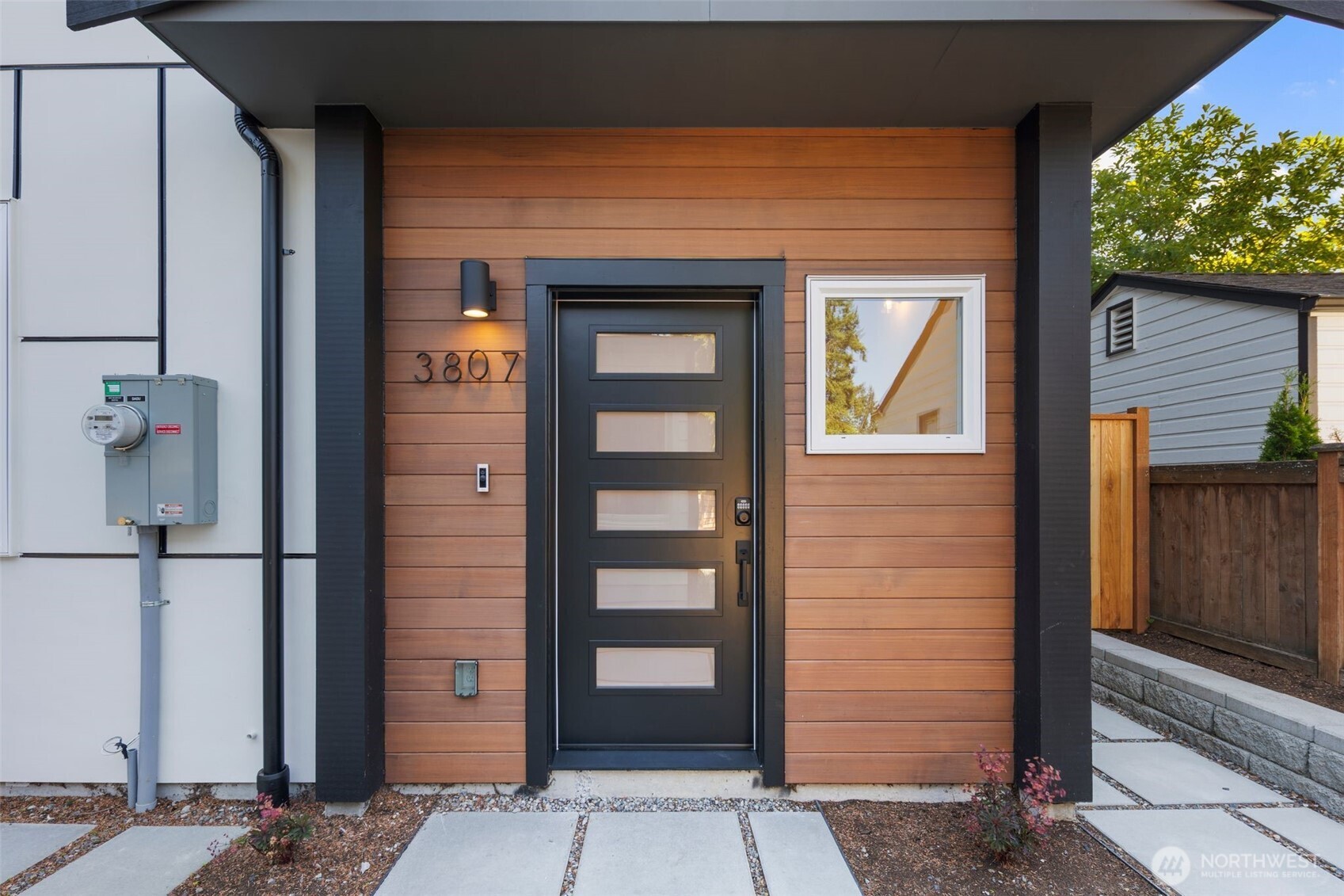 3807 Ne 89th Street Property Photo 3