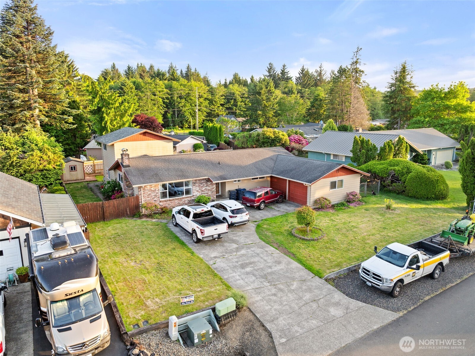 1209 Dundee Drive Property Photo 4