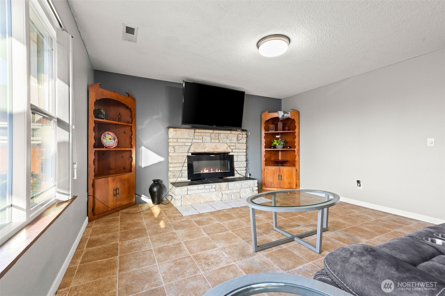 1209 Dundee Drive Property Photo 7