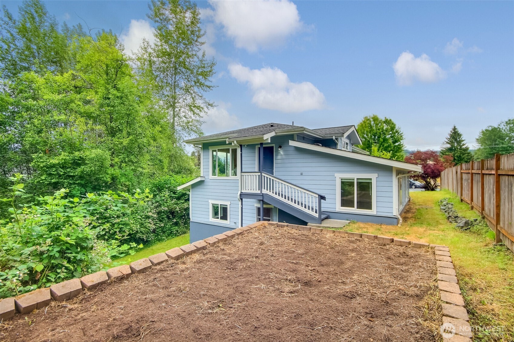 300 Cascade Avenue Property Photo 24