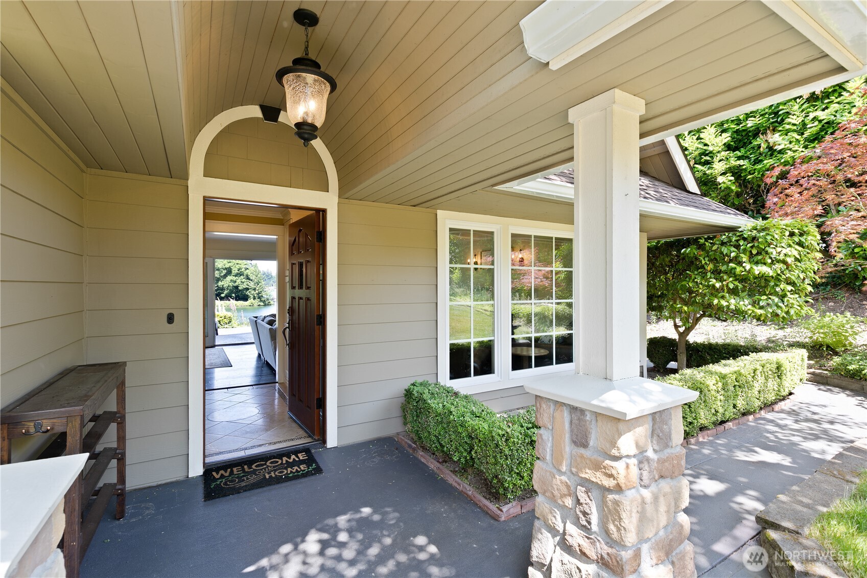 10841 Evergreen Terrace Property Photo 4