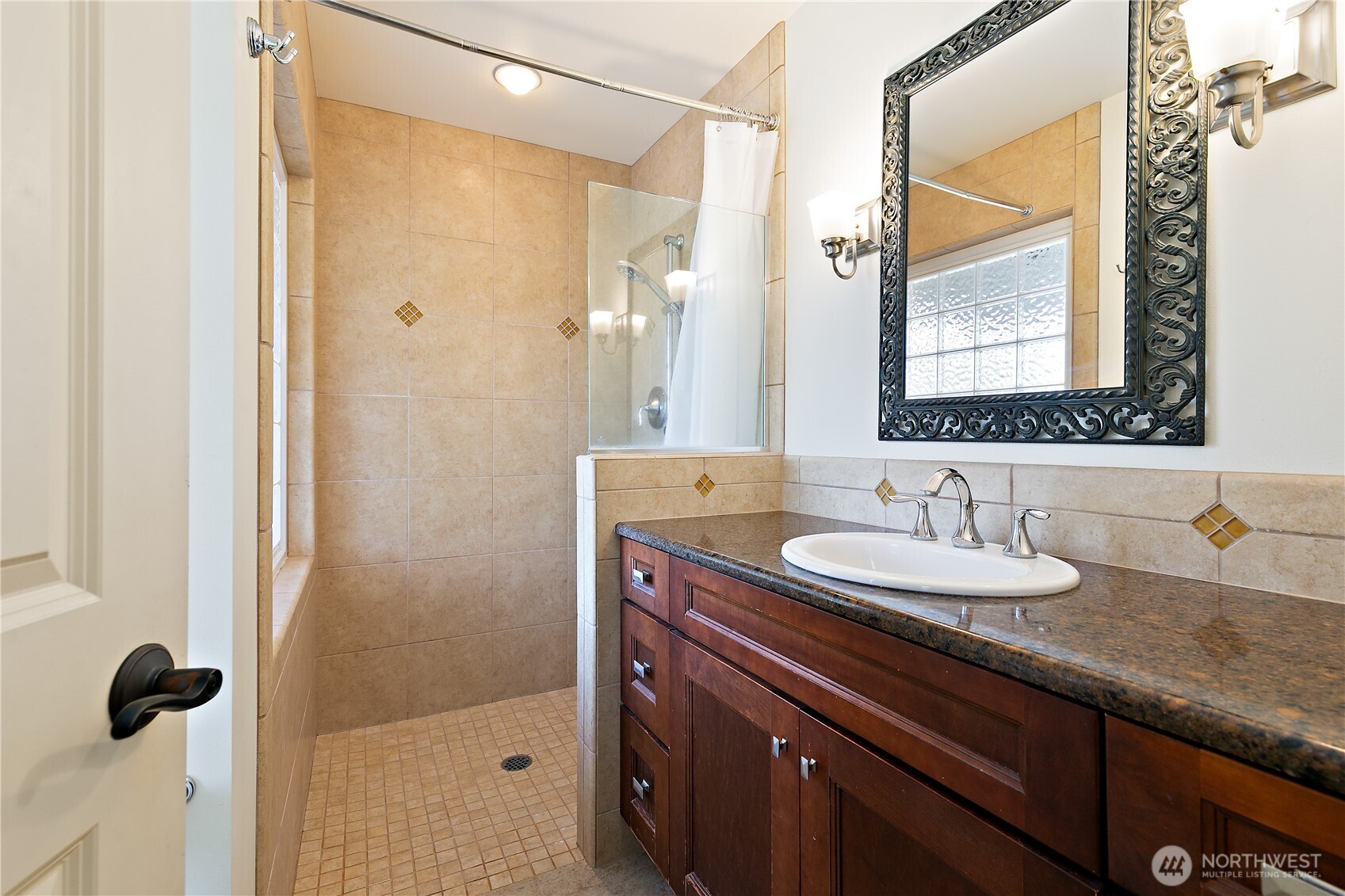 10841 Evergreen Terrace Property Photo 17