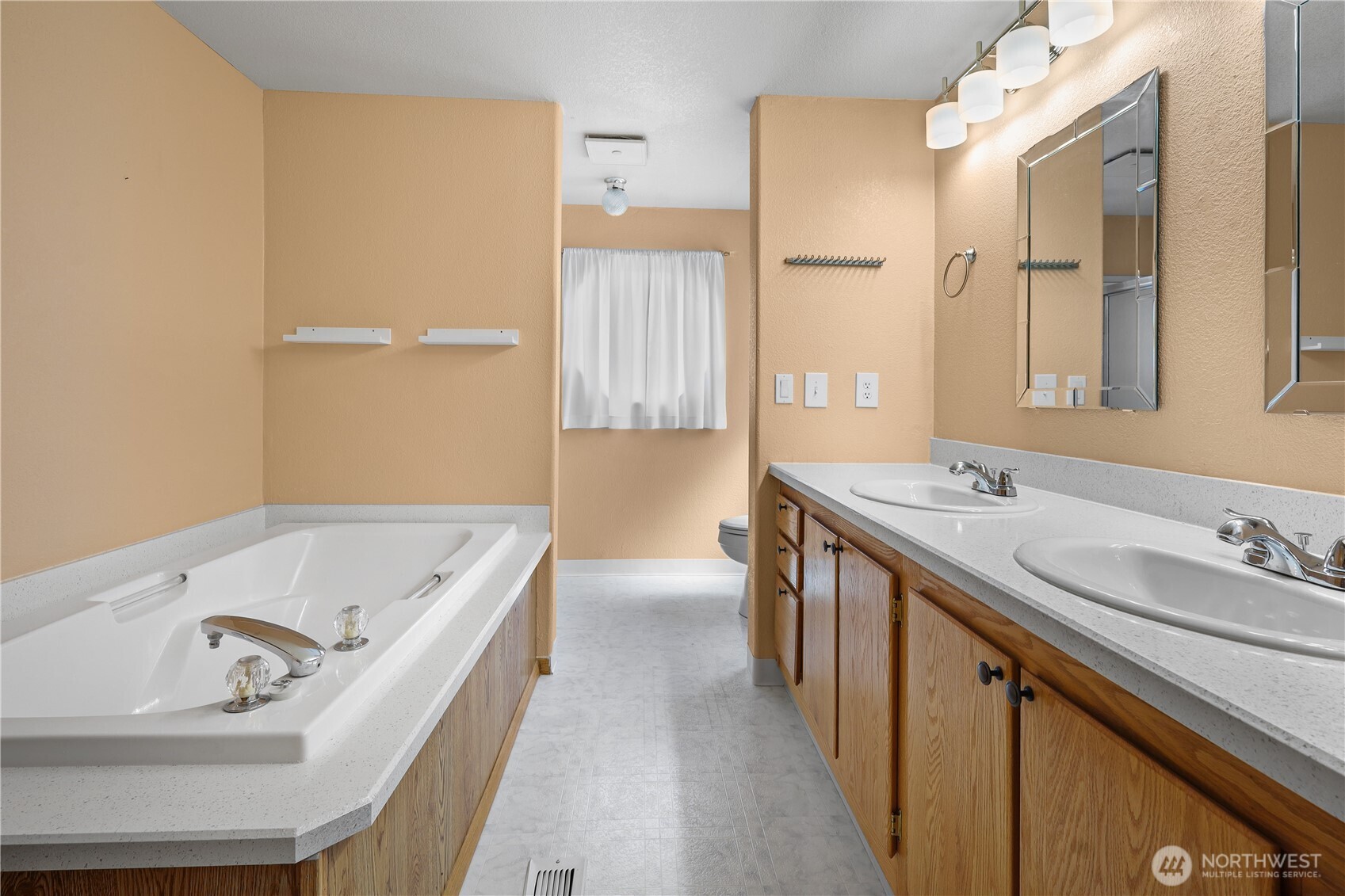 1818 138th Street Ct 146 Property Photo 8