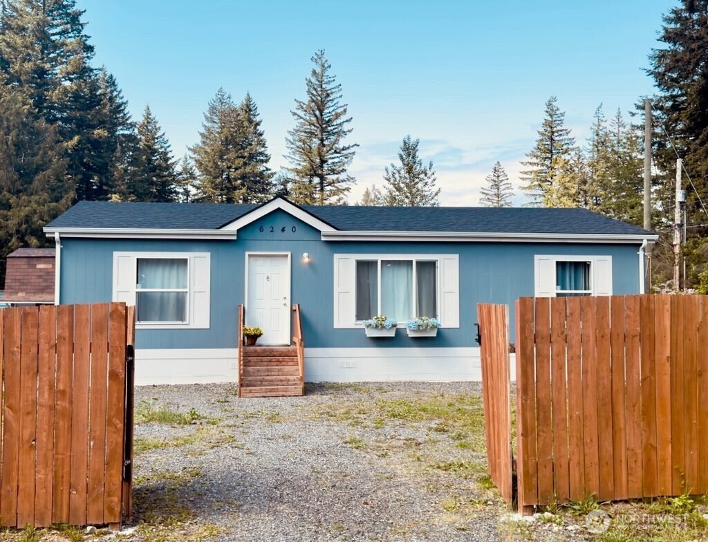 6240 Azure Way Property Photo 1