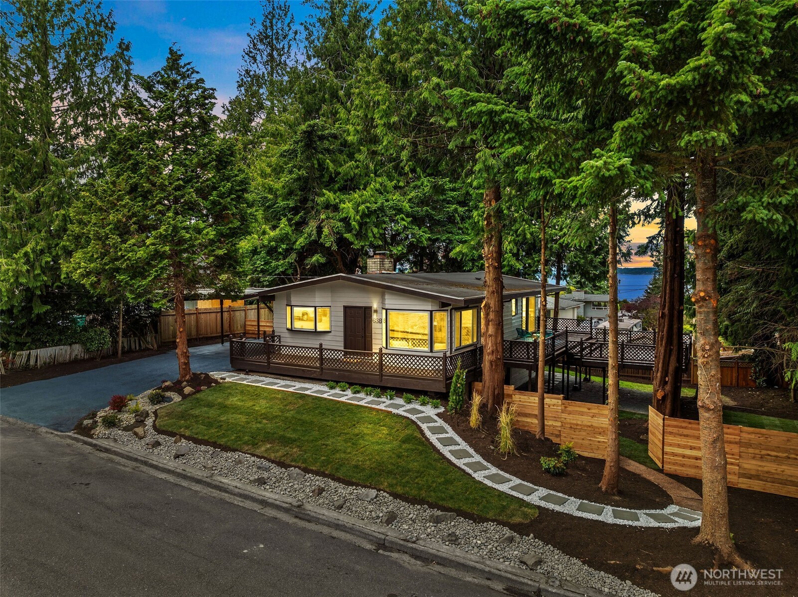 638 SW 299th Place Property Photo 1