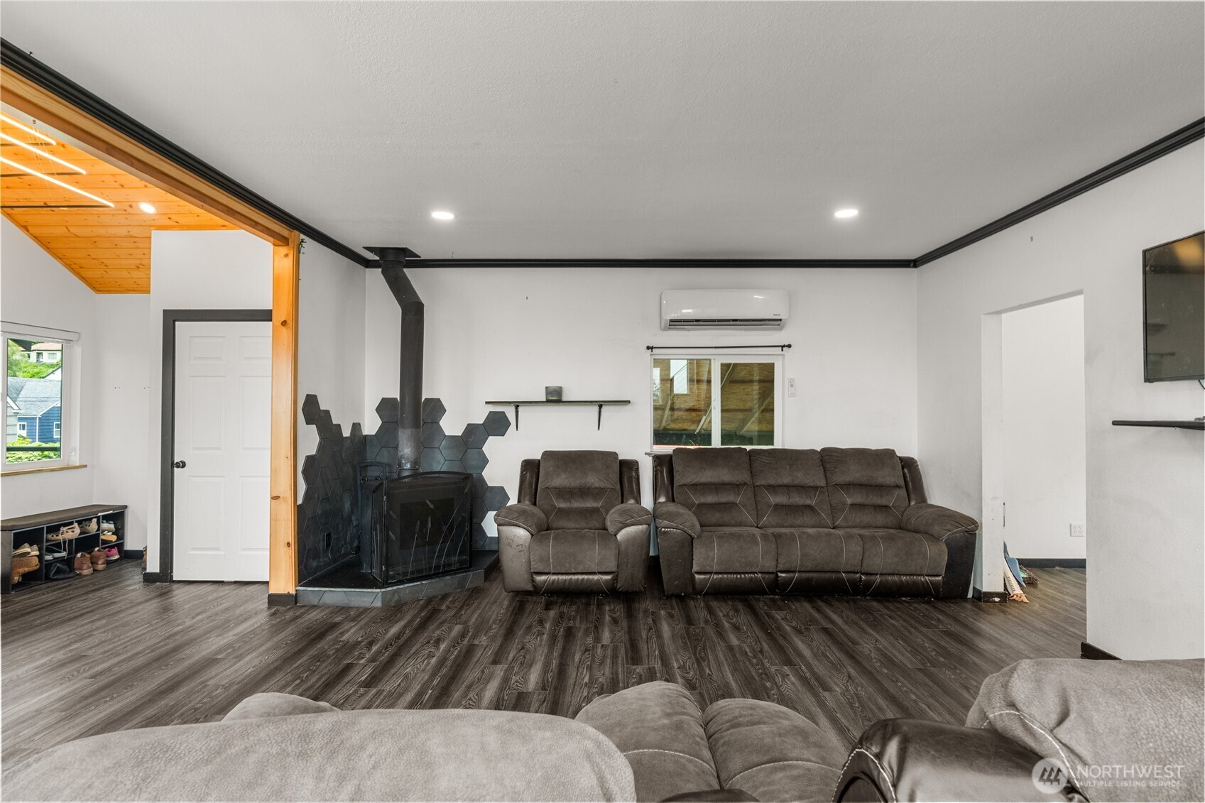 908 N Jeffries Street Property Photo 7