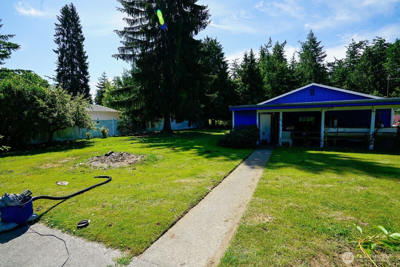 1245 W Axton Road Property Photo 5