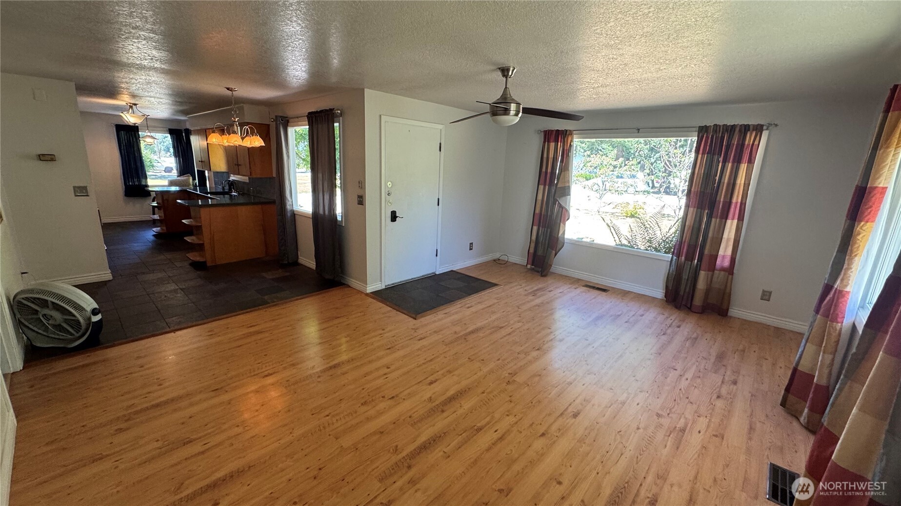 1245 W Axton Road Property Photo 8