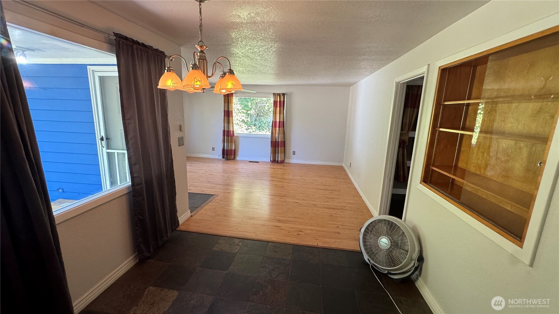 1245 W Axton Road Property Photo 10