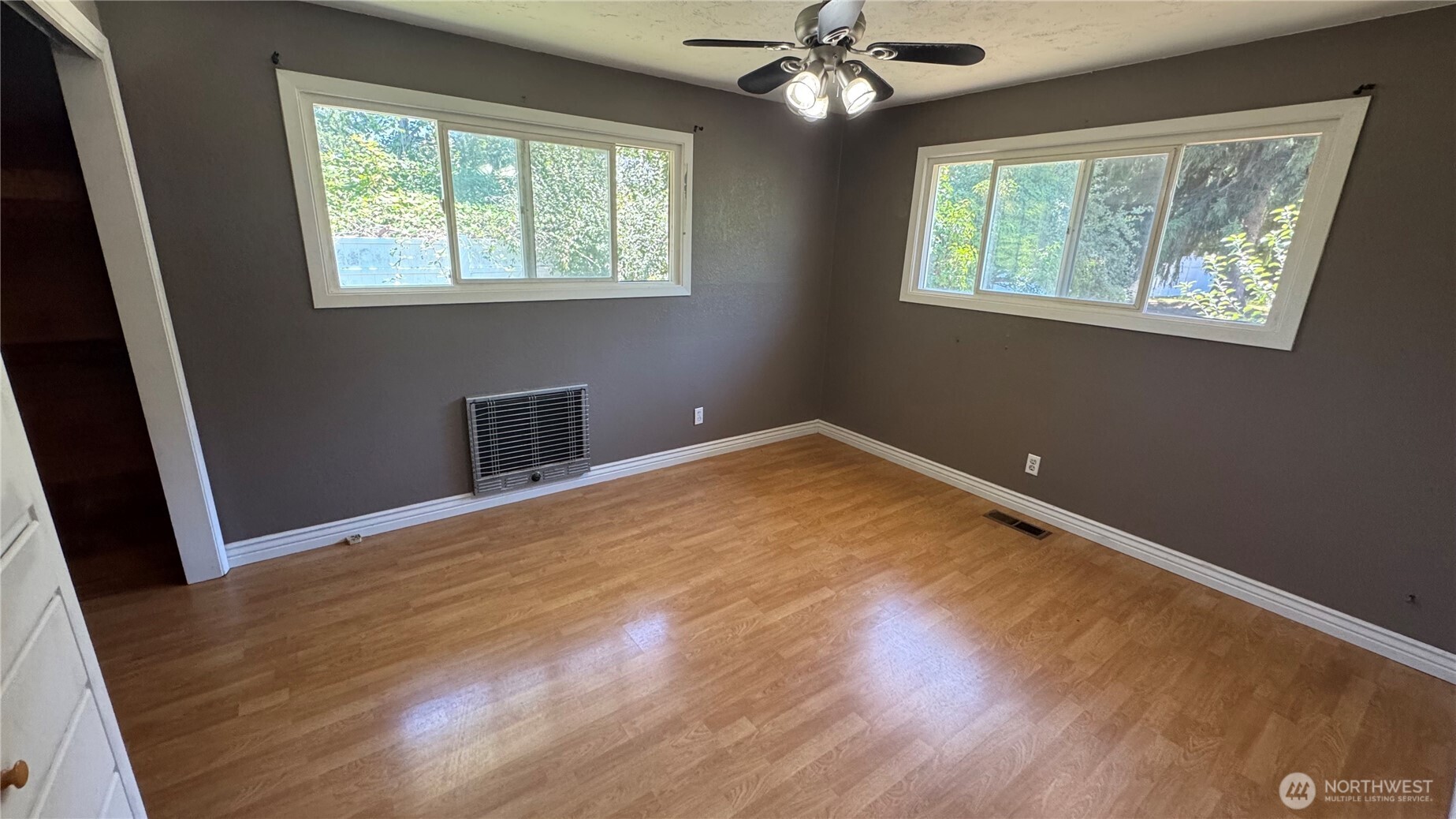 1245 W Axton Road Property Photo 11