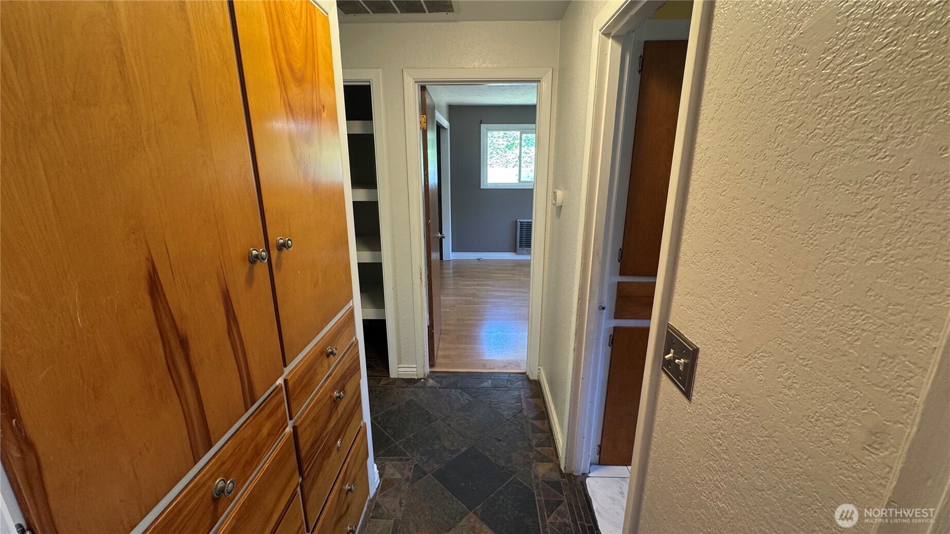 1245 W Axton Road Property Photo 13