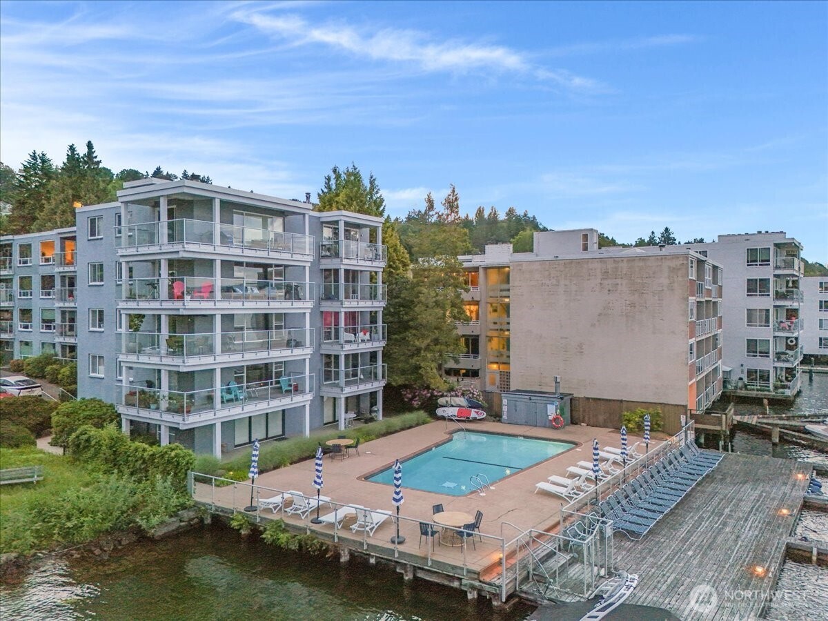 720 Lakeside Avenue 406 Property Photo 19