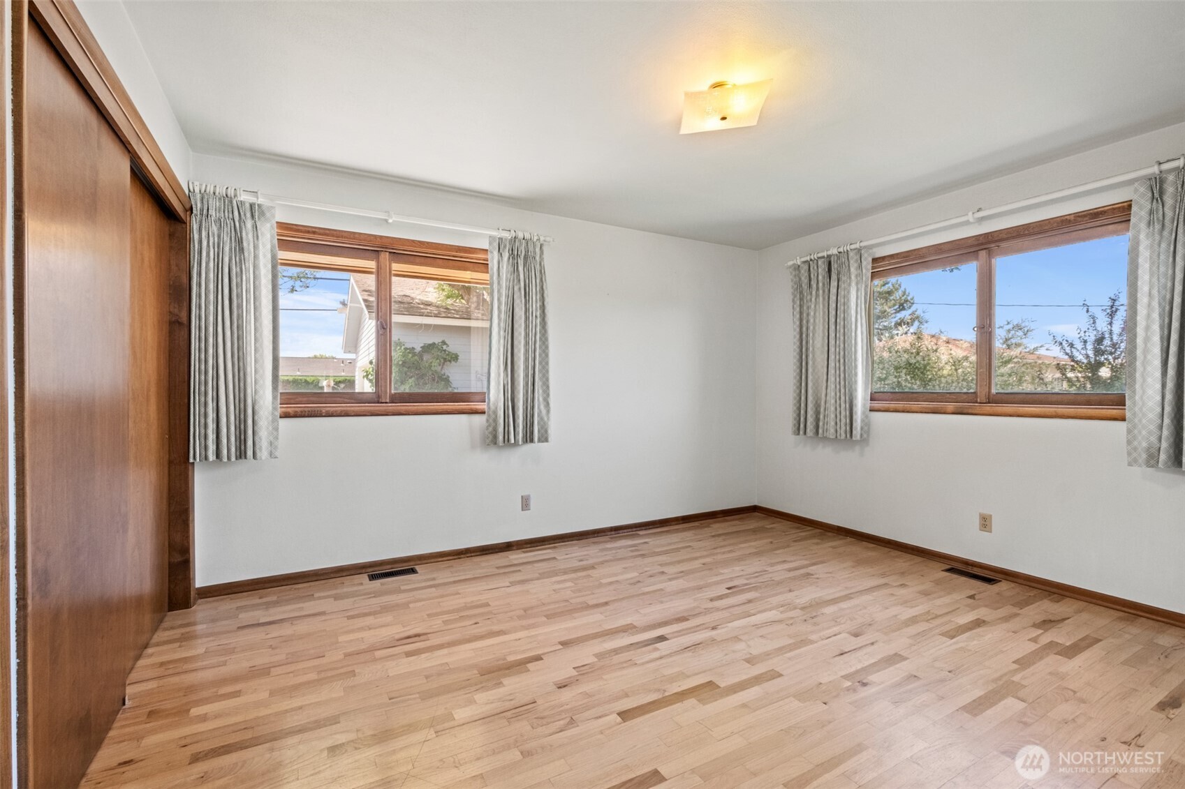 742 I Street Property Photo 16