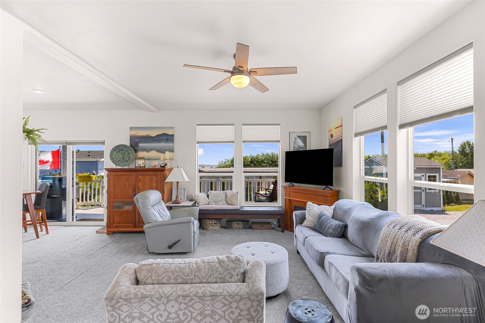 8412 Richard Way Property Photo 3
