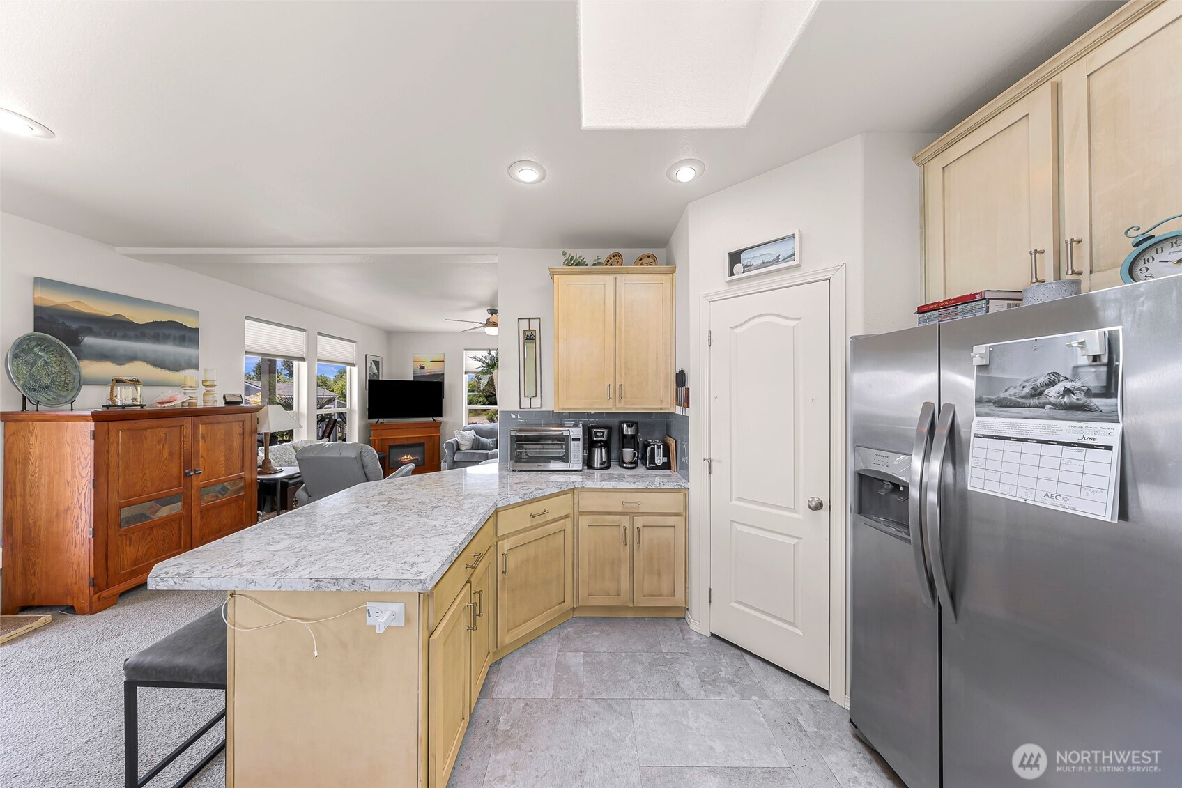 8412 Richard Way Property Photo 10