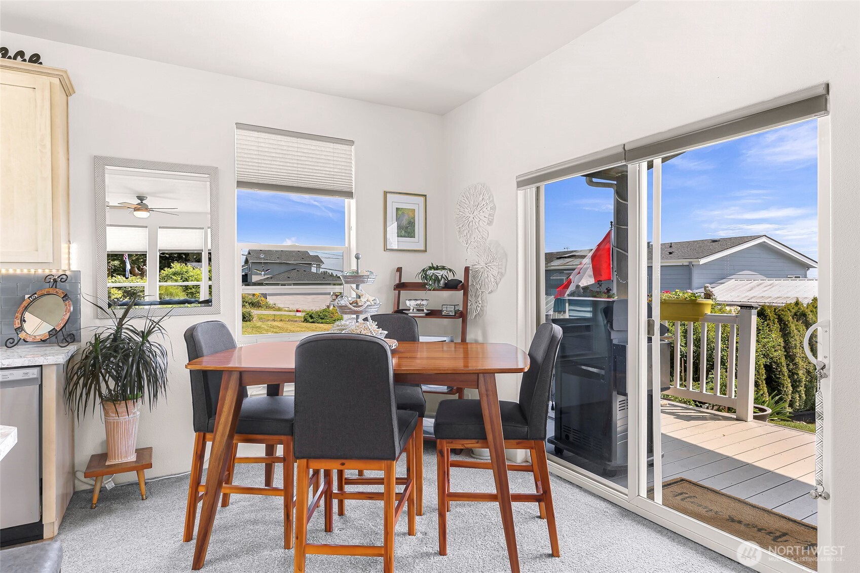 8412 Richard Way Property Photo 13