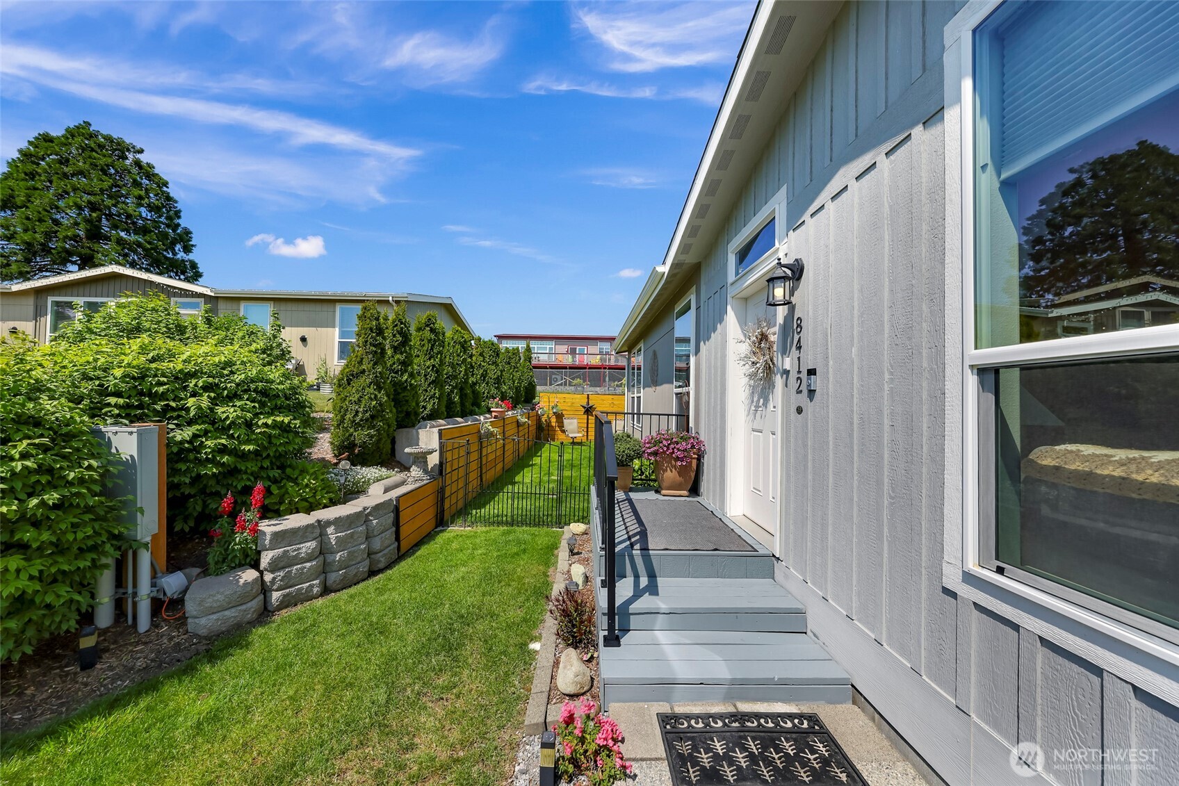 8412 Richard Way Property Photo 28