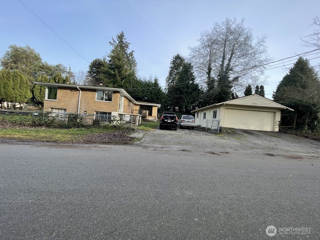 27 Sw 102 Street Property Photo 1