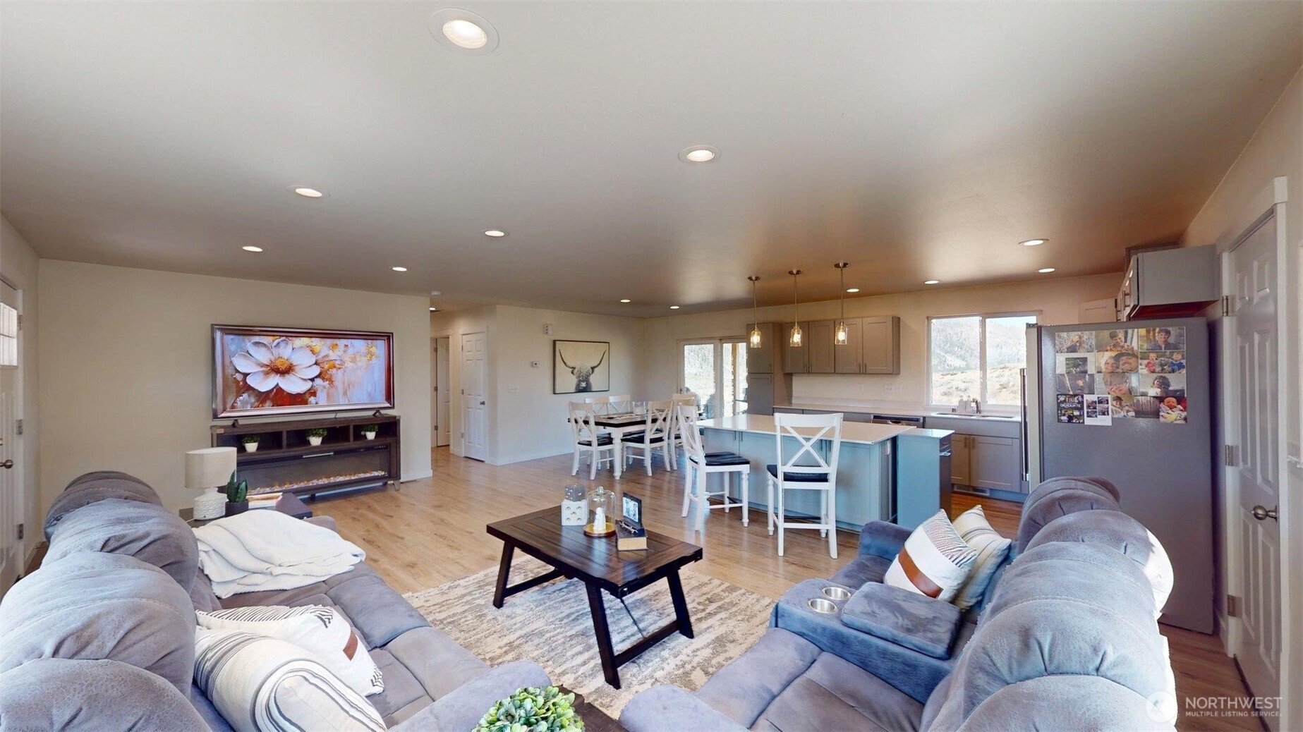 212 Hubbard Road Property Photo 7