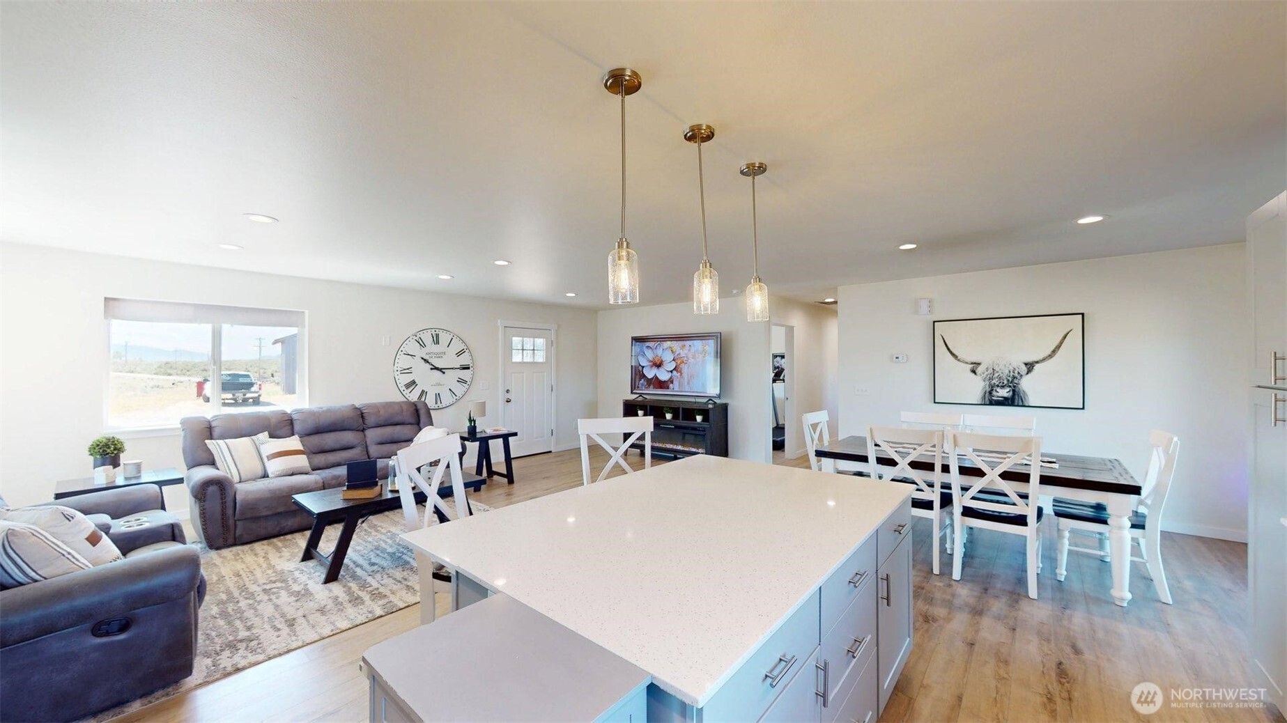 212 Hubbard Road Property Photo 12