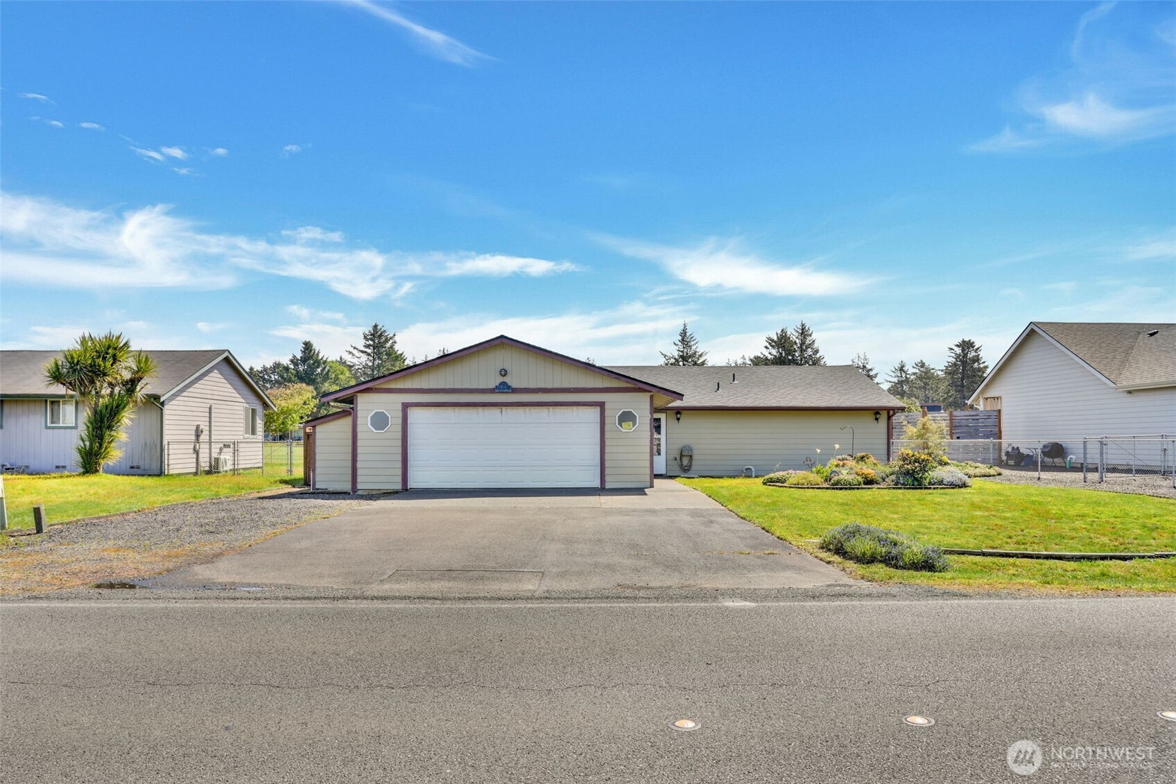546 Canal Drive Property Photo 4