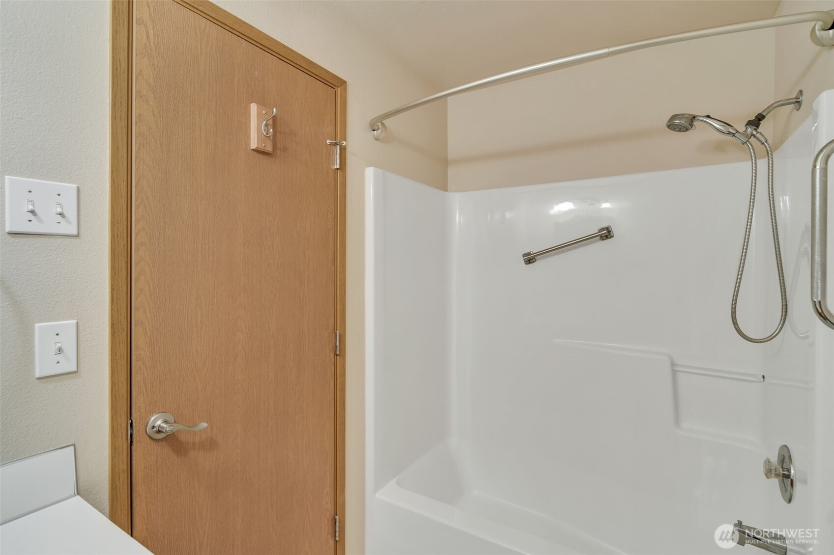 546 Canal Drive Property Photo 17