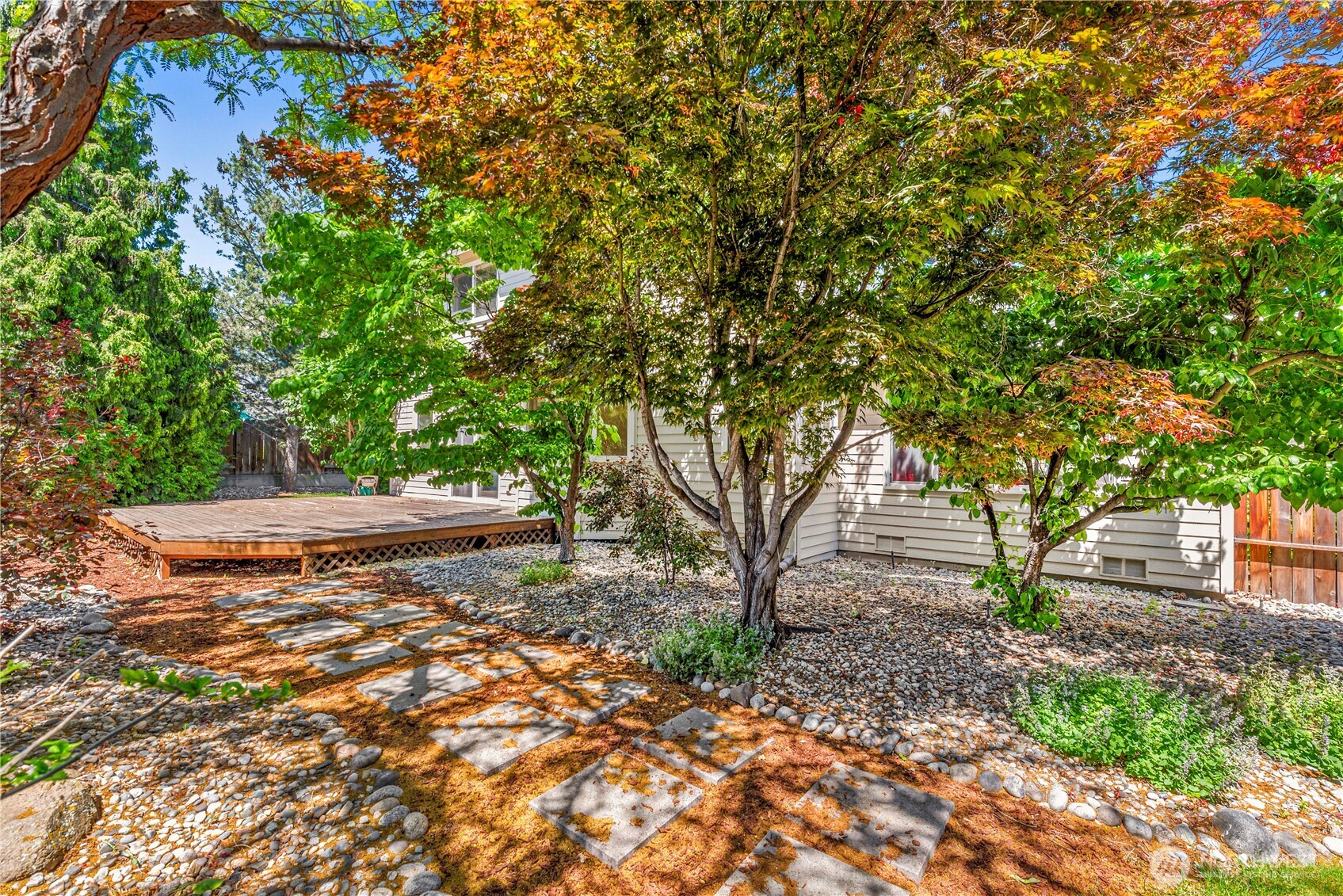 2207 Stephanie Brooke Property Photo 37