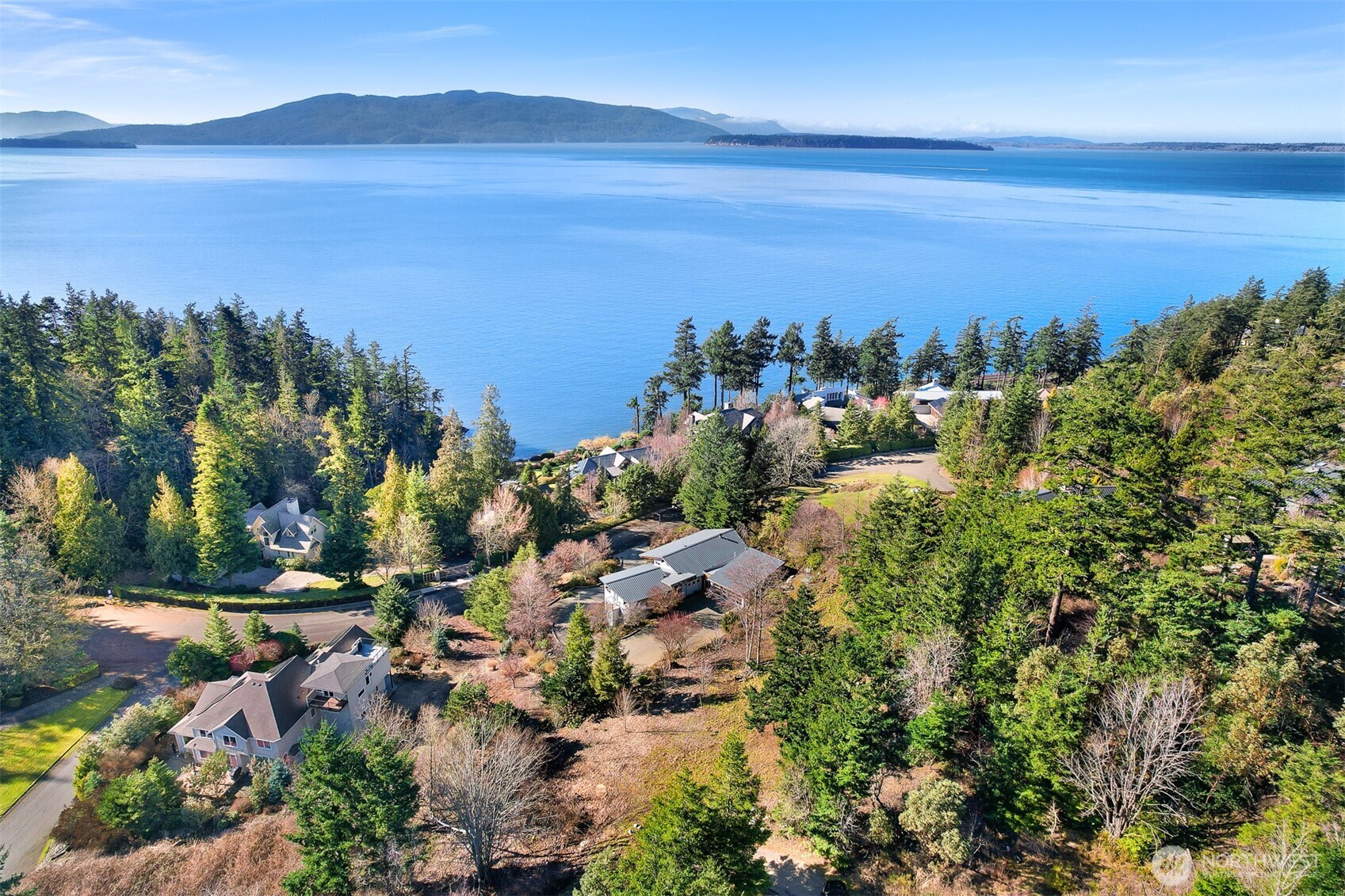 405 Arbutus Place Property Photo 1