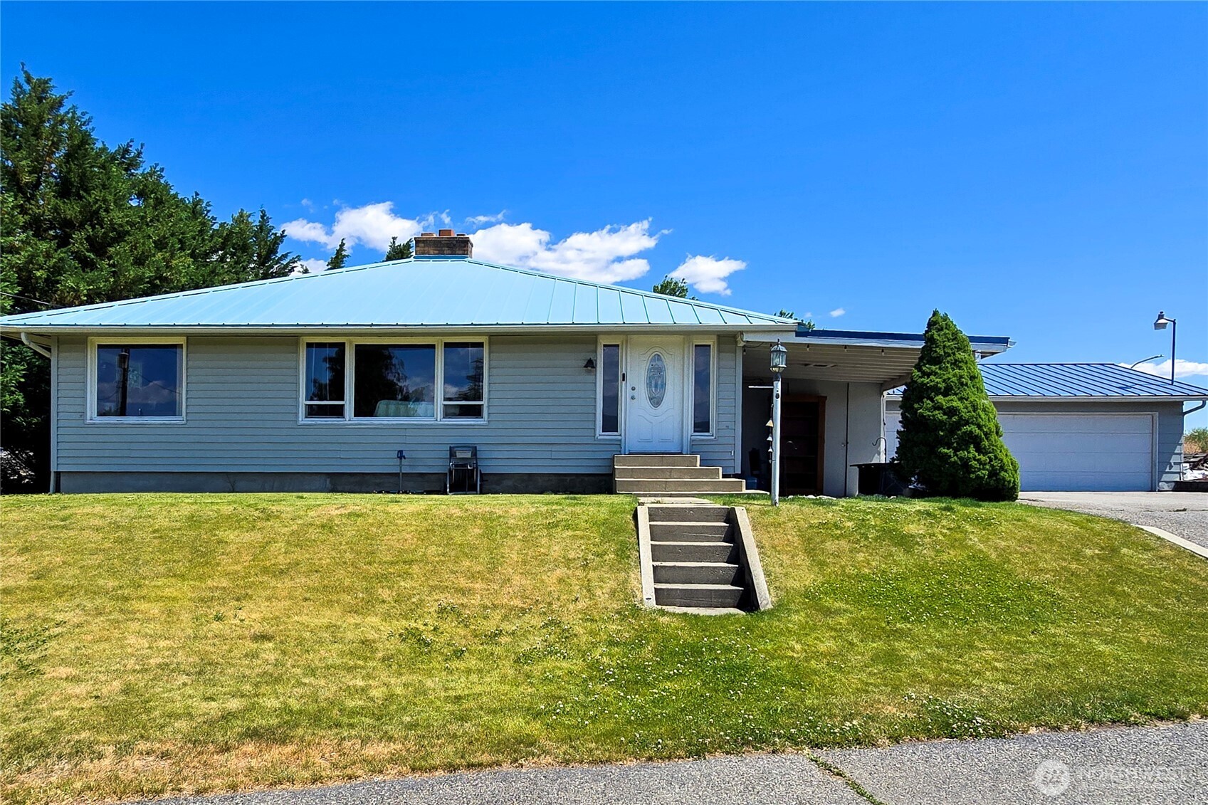 800 10th Street Property Photo 1