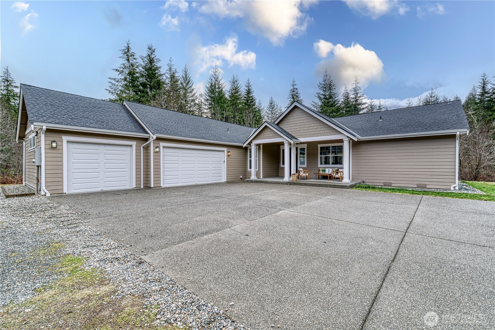 216 Cornwall Road Property Photo 1
