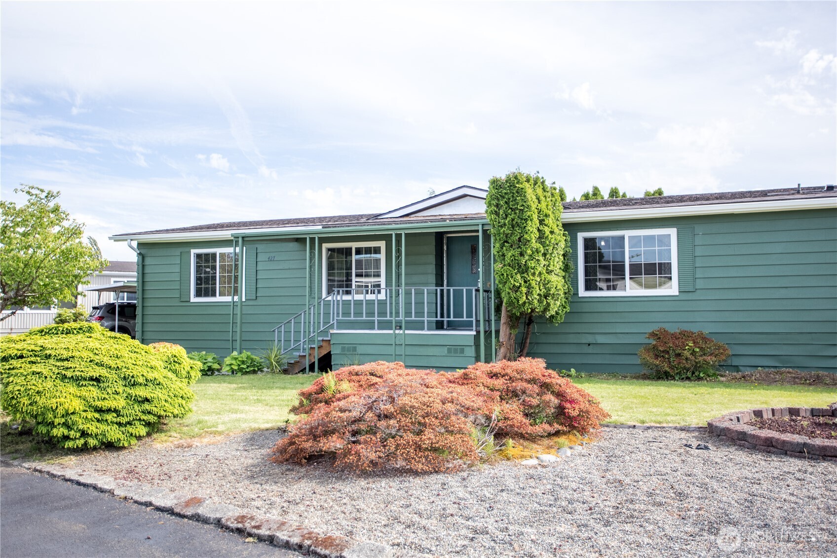 427 Carefree Circle Property Photo 1