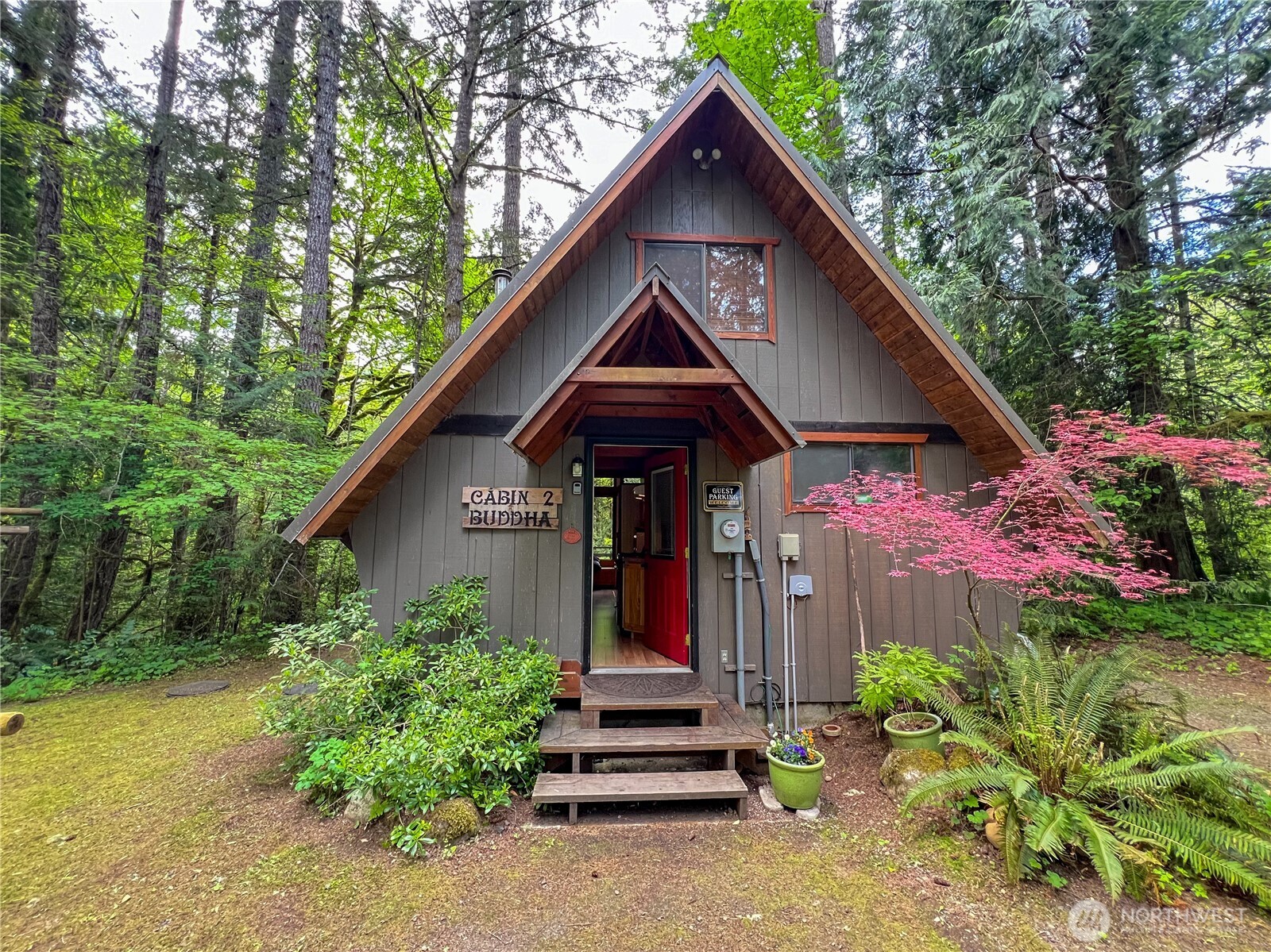 423 Lords Lake Loop Property Photo 2