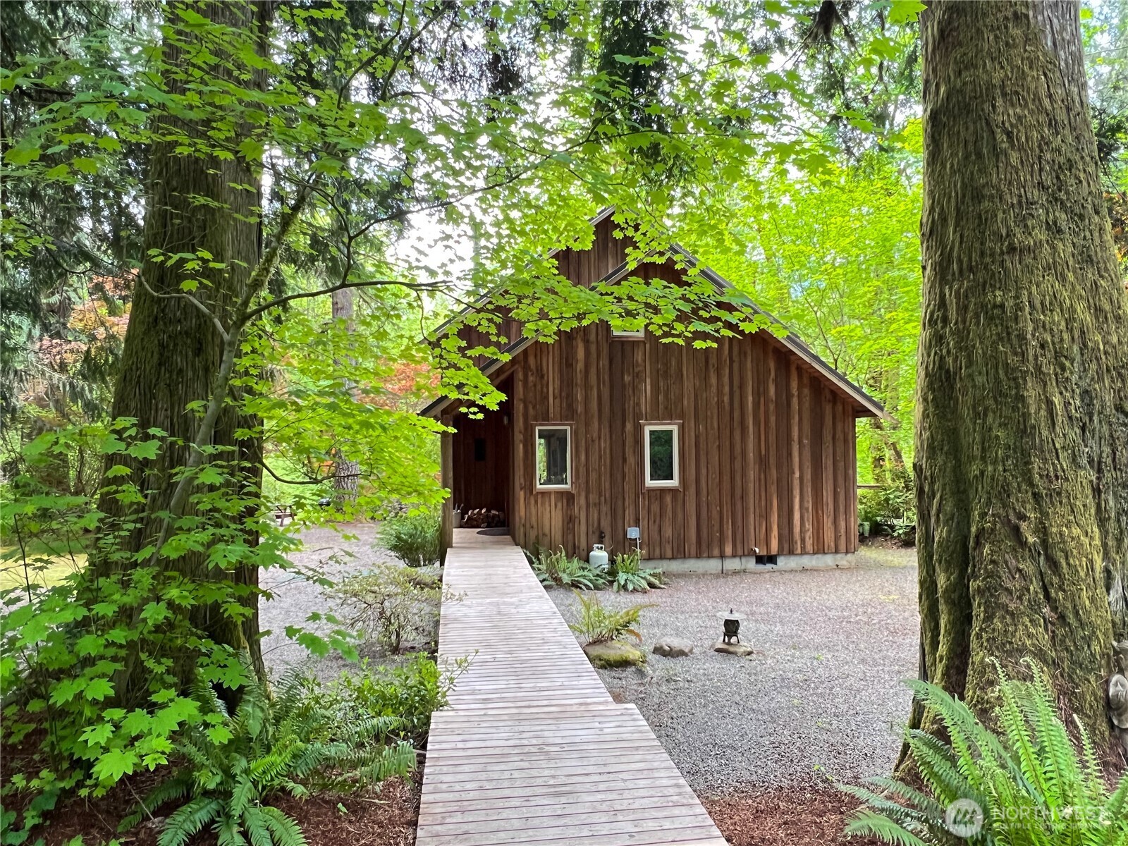423 Lords Lake Loop Property Photo 18