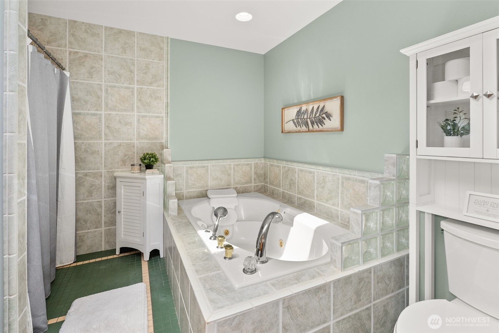 211 Se Totten Shores Drive Property Photo 19
