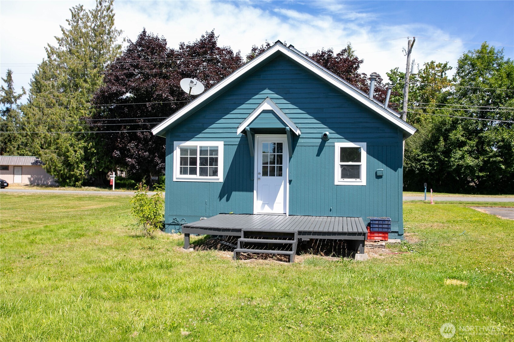 131 Columbia Street Property Photo 1