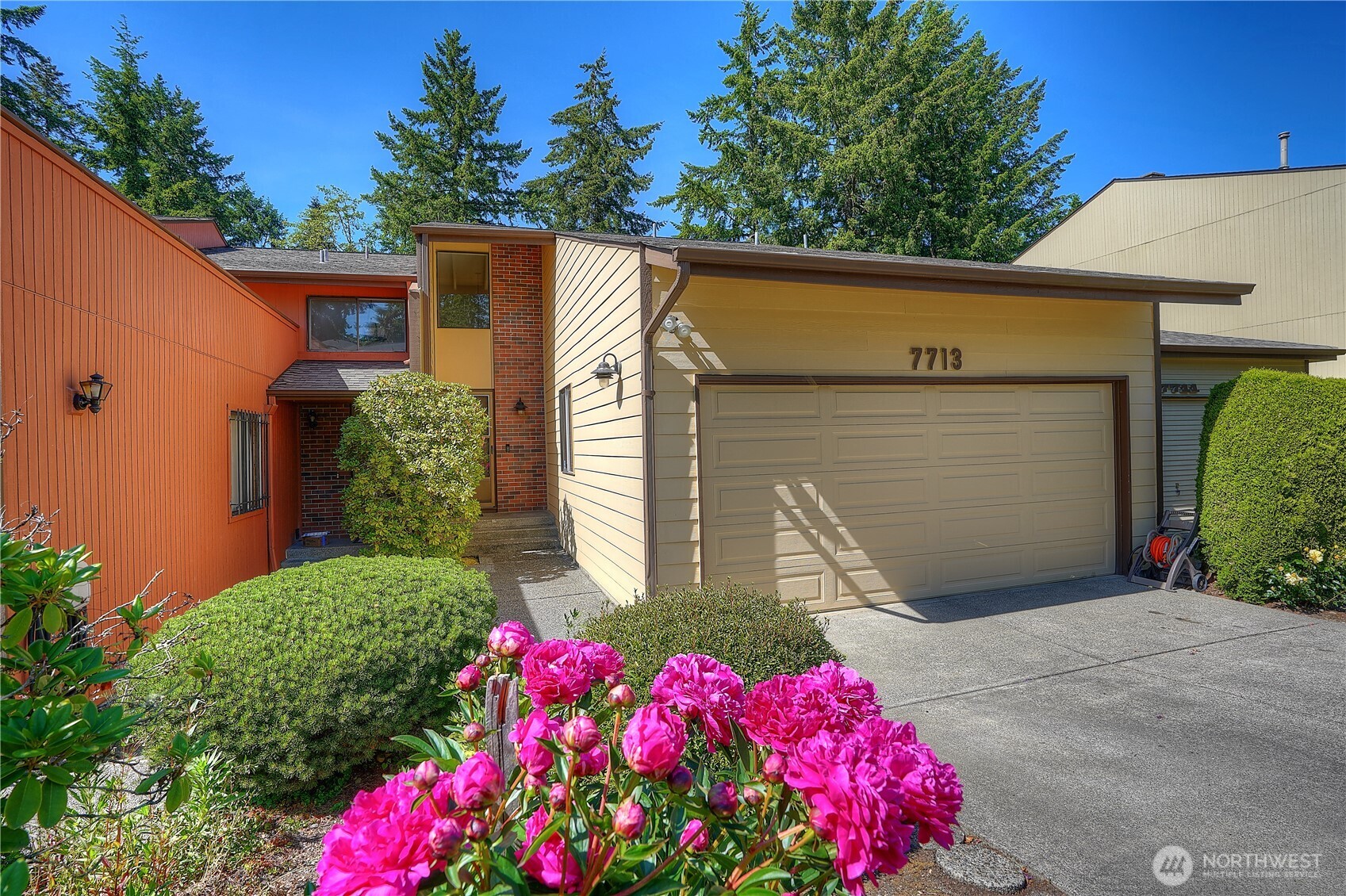 7713 Zircon Drive Property Photo 1