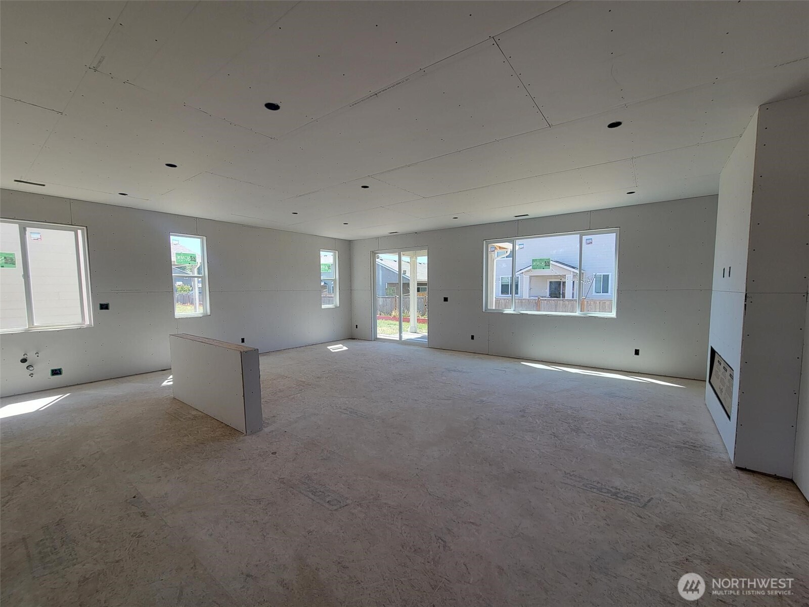 821 Smith Street 32 Property Photo 8