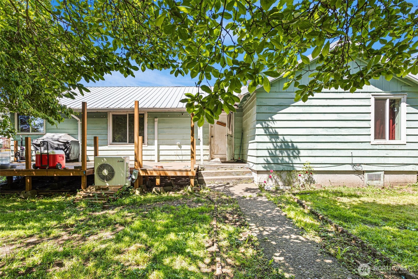 212 Hope Street Property Photo 1