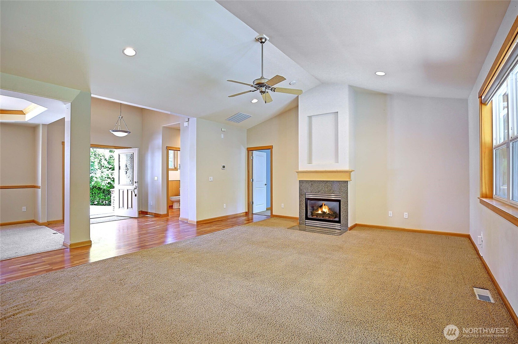 26306 2nd Avenue Property Photo 7