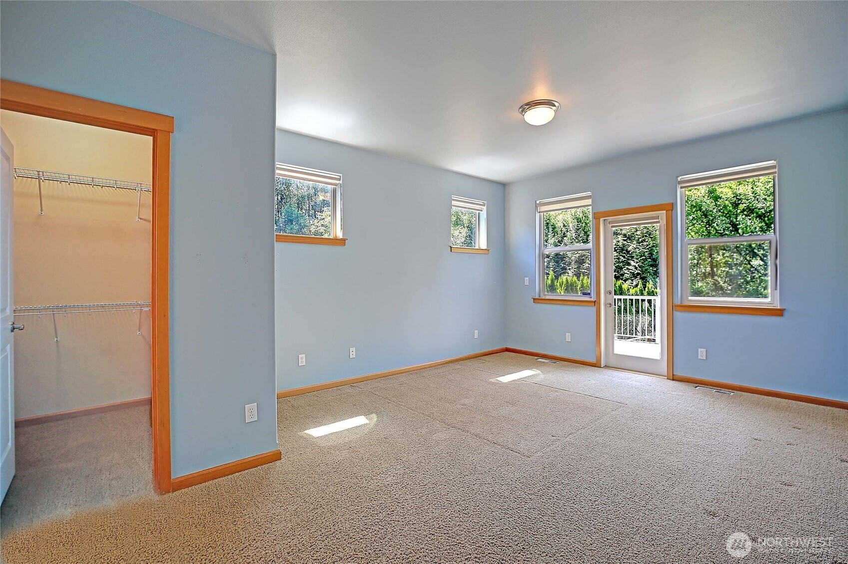 26306 2nd Avenue Property Photo 18