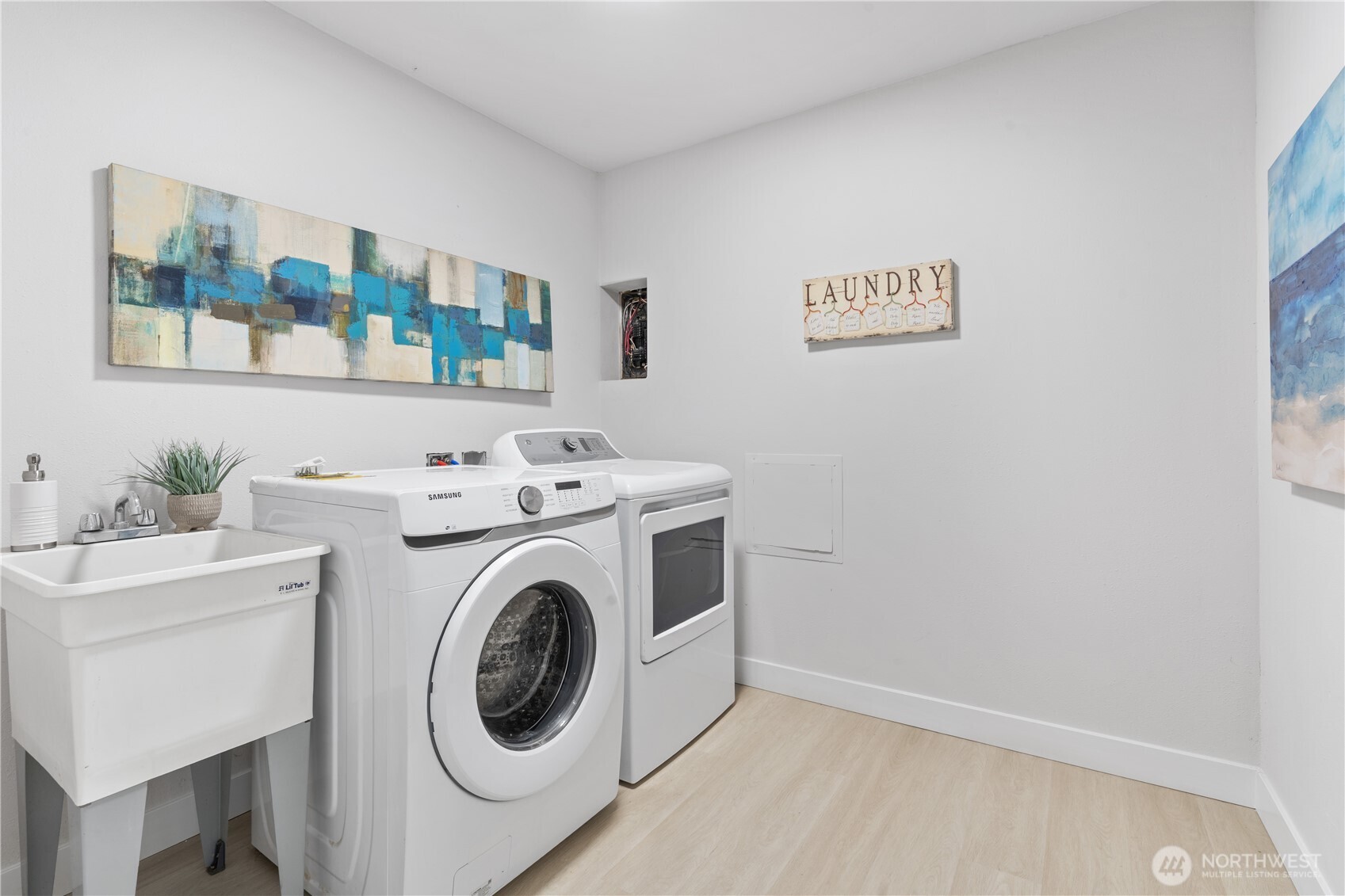 4426 Ne 17th Street Property Photo 15