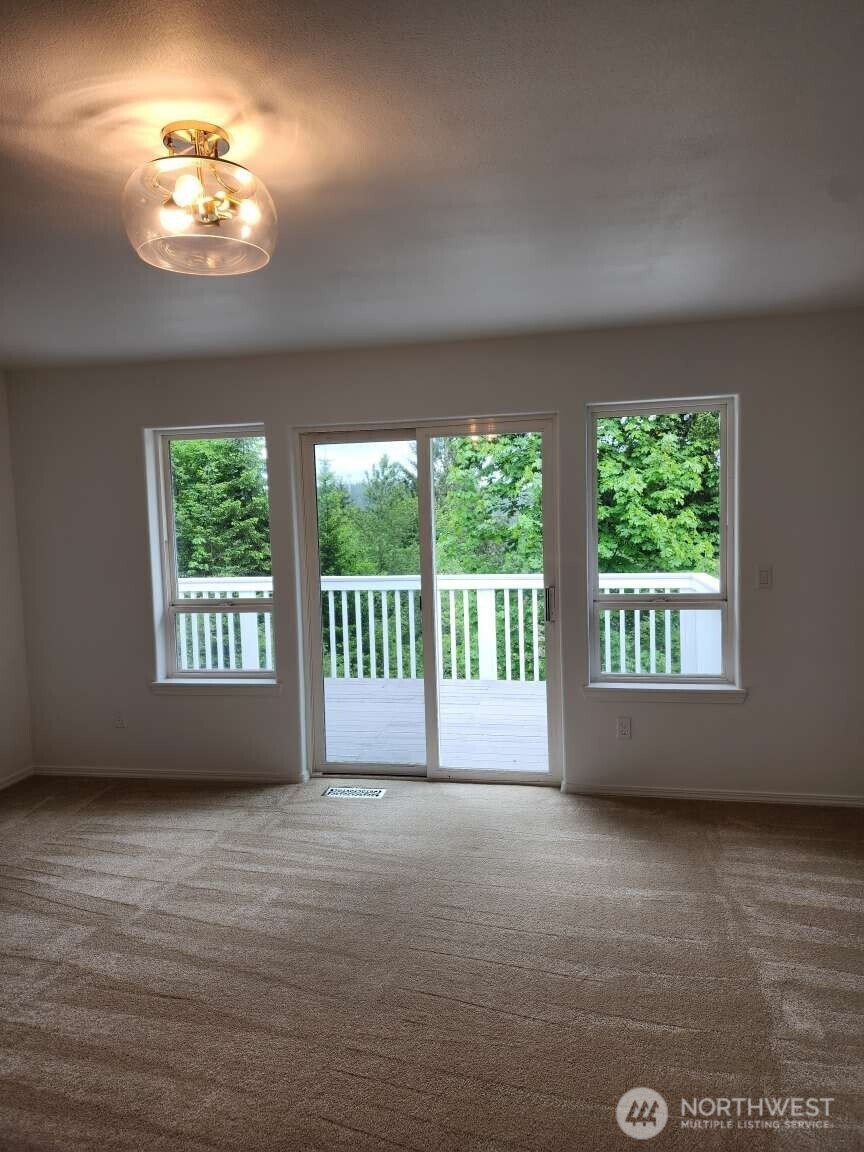 9106 Joelle Lane Property Photo 13